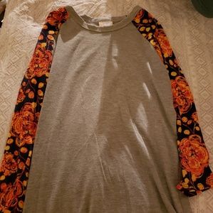 LuLaRoe Shirt (XS)